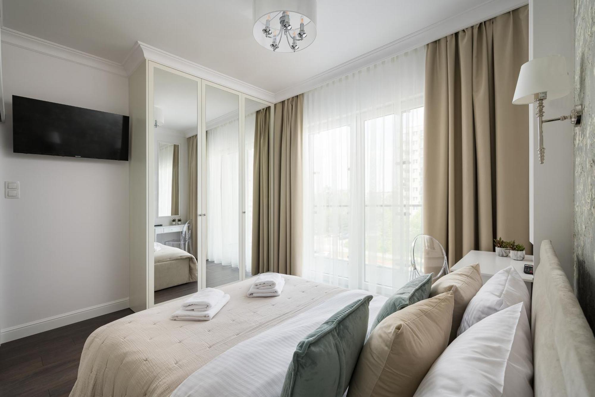 Bright Crystal Premium Apartment Varşovia Exterior foto