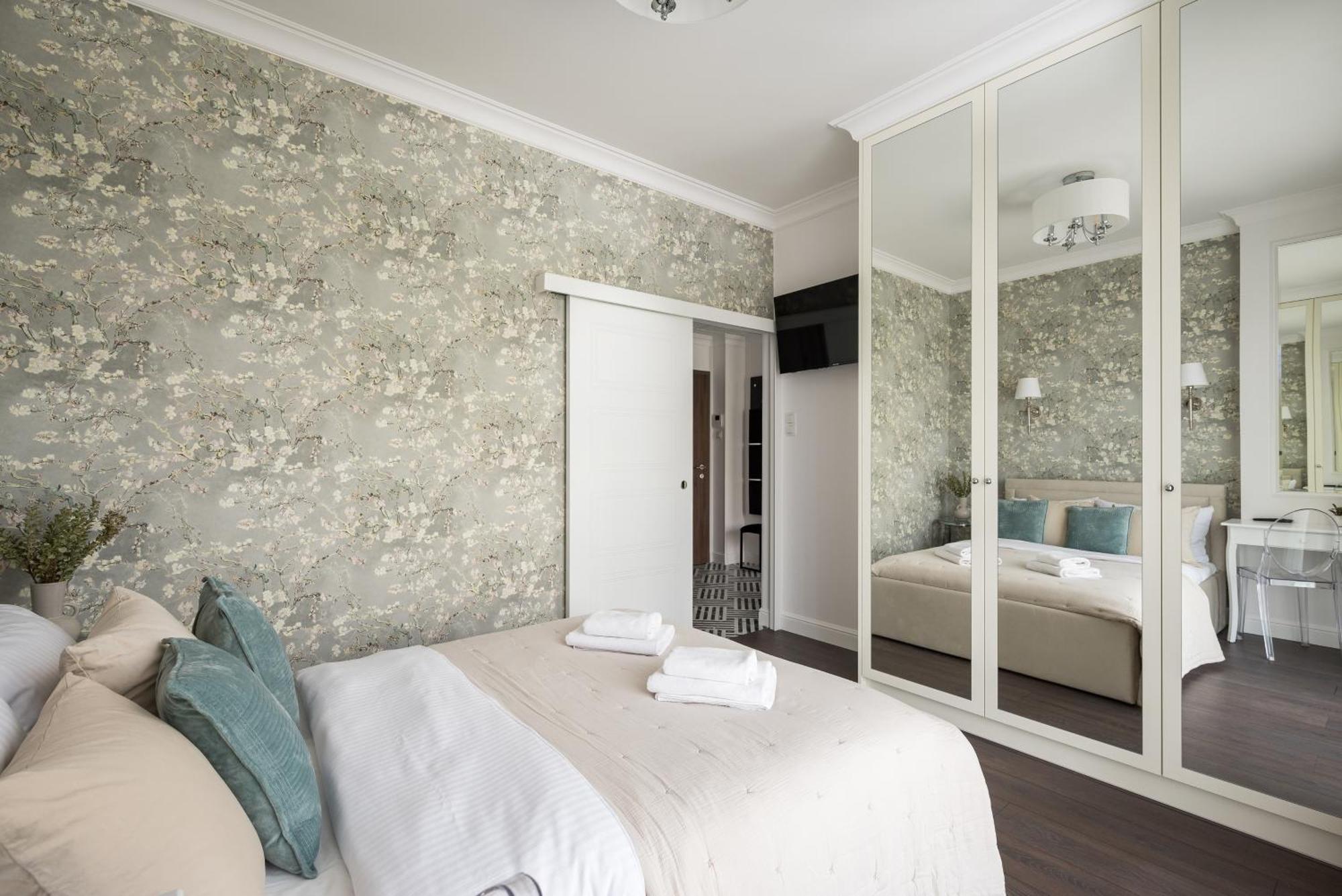 Bright Crystal Premium Apartment Varşovia Exterior foto